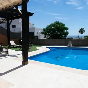 https://villa-camelia-benalmdena.es-andalucia.com